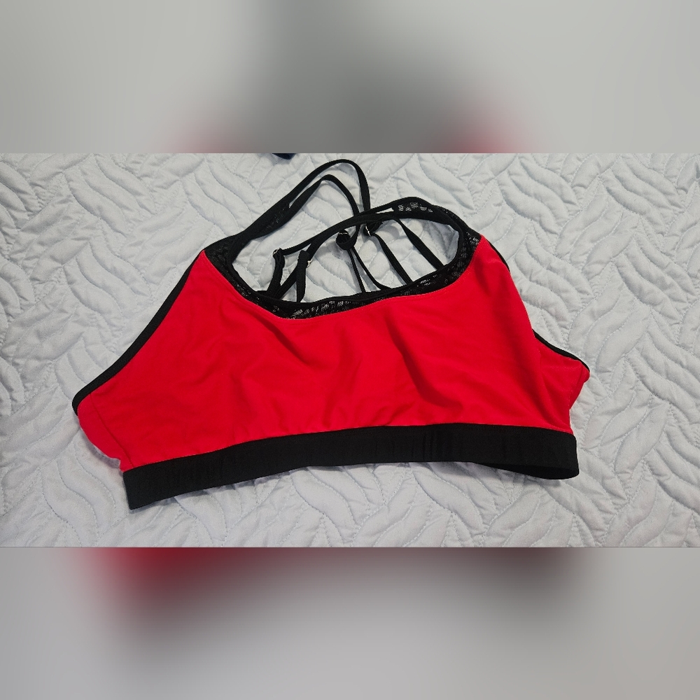 Bikini top, criss cross and tie back